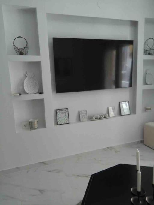Luxurious Apartment In The Heart Of Thessaloniki Exterior photo